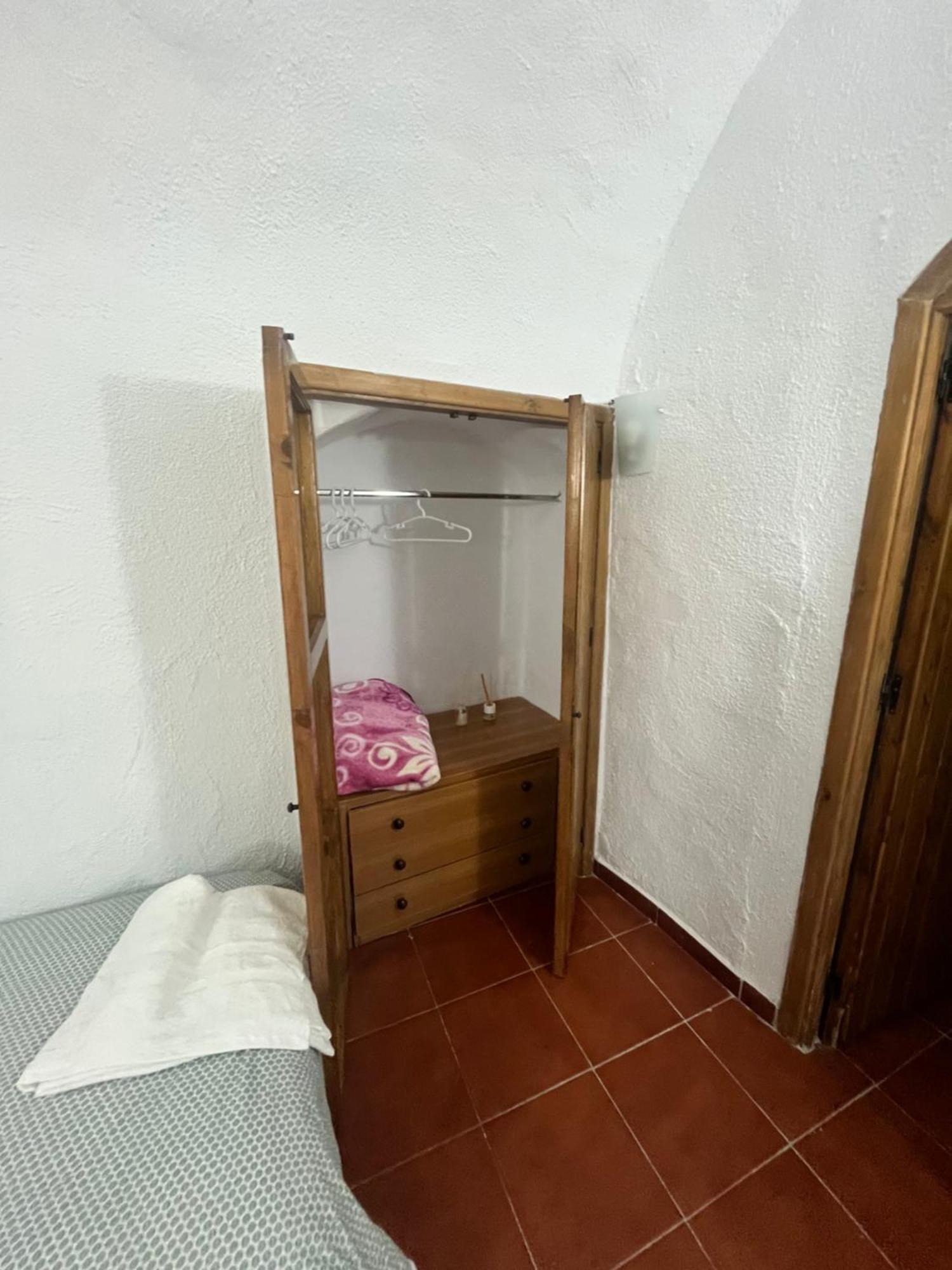 Casa Cueva La Estacion *